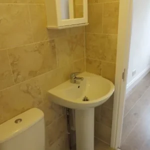 Double bedroom flat in Trowbridge, Wiltshire - Image 8