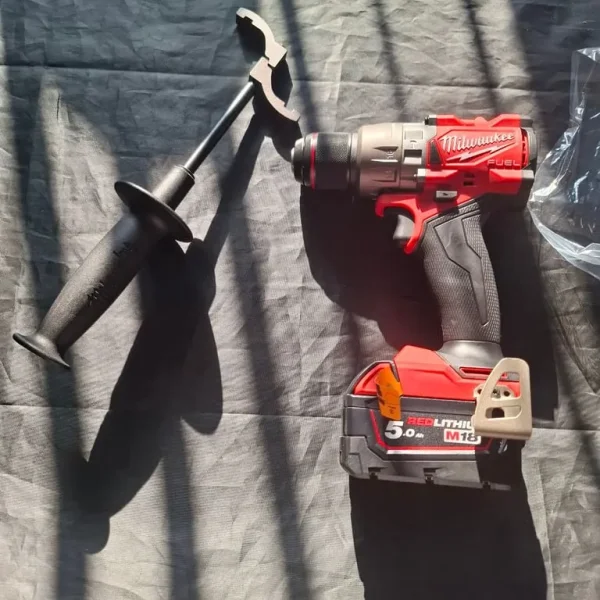 Milwaukee M18 FPD3 drill with 5Ah battery