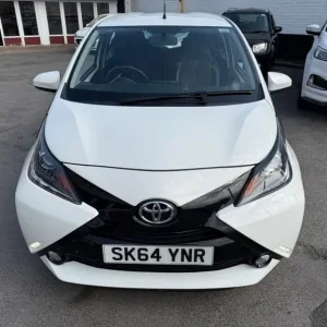 2014 Toyota Aygo 1.0 VVT-i X-pression 5-door Hatchback - Image 2