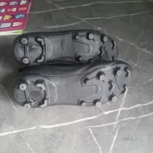 Boys size 1 football boots (socks) - Image 3