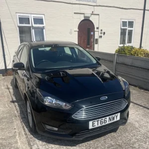 2017 Ford Focus Zetec EcoBoost 1.0 Manual - Image 2