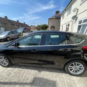 2017 Ford Focus Zetec EcoBoost 1.0 Manual - Image 5