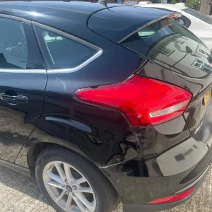 2017 Ford Focus Zetec EcoBoost 1.0 Manual - Image 8