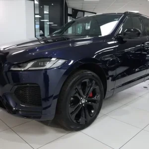 2023 Jaguar F-Pace 2.0 D200 MHEV R-Dynamic SE Black Auto AWD - Image 3