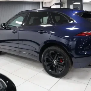 2023 Jaguar F-Pace 2.0 D200 MHEV R-Dynamic SE Black Auto AWD - Image 7