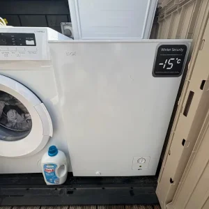 Under-counter fridge and chest freezer - Image 4