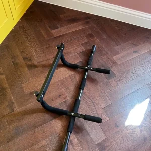 Pull up / Chin up bar