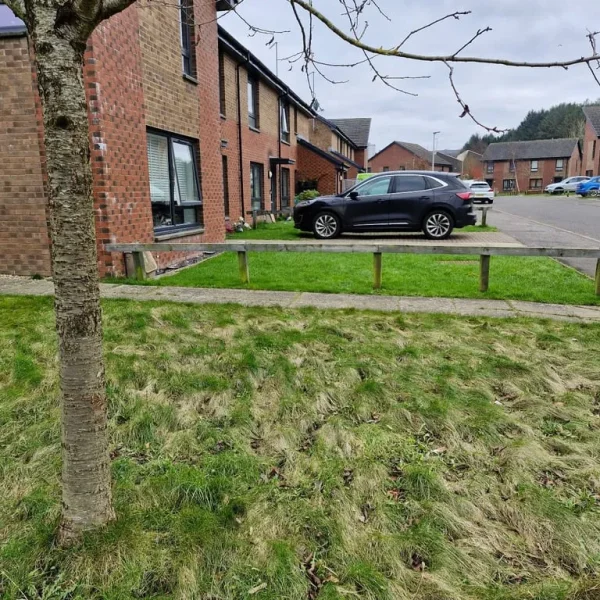 1 bed ground floor with driveway and garden