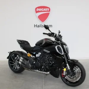 2024 Ducati Diavel V4 Standard - Image 3