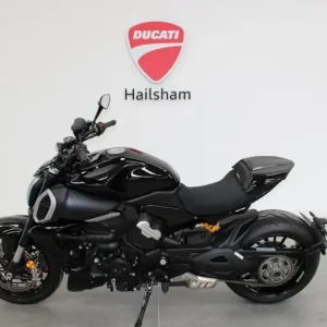 2024 Ducati Diavel V4 Standard - Image 5