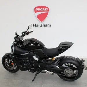 2024 Ducati Diavel V4 Standard - Image 6