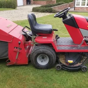 Countax 600H Ride on Mower - Image 3