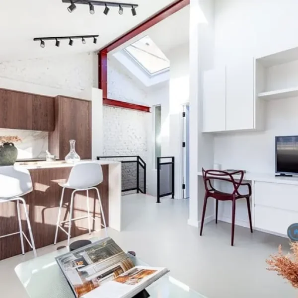 1 bedroom loft flat in Plymouth, England