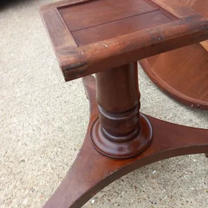 Round Victorian Dining Table – 120 cm diameter, 75 cm tall - Image 4