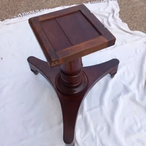 Round Victorian Dining Table – 120 cm diameter, 75 cm tall - Image 7