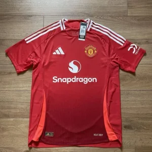 Man united 24/25 home kit