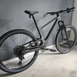 Scott Spark 940 2024 bike - Image 2