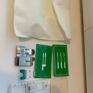 Brother XL 5012 Sewing Machine and accessories - Image 3
