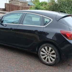 2010 Vauxhall Astra 1.6 Petrol SE - Image 3