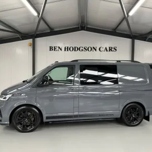 2021 Volkswagen Transporter 2.0 BiTDI T32 Sportline Black Edition Kombi Double Cab 5dr Diesel DSG - Image 3