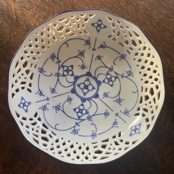 Ingres Weiss Form Marienbad Ceramic Bowl
