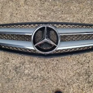 mercedes c220amg sport cdi coupe 2013 front grill