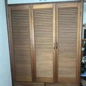Two single and two double wardrobe doors with handles - Image 8