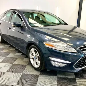 2012 Ford Mondeo 2.0 TDCi Titanium Hatchback 5dr Diesel Powershift Euro 5 (163 ps) Hatchback Dies... - Image 5