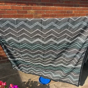 Cotton bedding with zigzag pattern