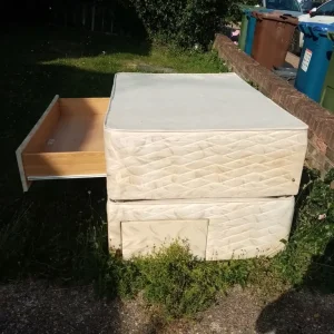 Double bed base with drawers - Image 4