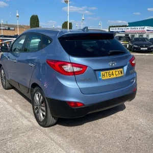 2015 Hyundai Ix35 CRDI Premium Panorama Estate Diesel Manual - Image 4