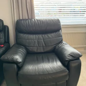 Black leather power recliner suite - Image 2
