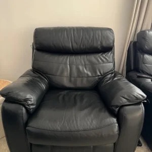 Black leather power recliner suite - Image 3