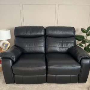 Black leather power recliner suite