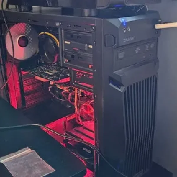 I5 gaming pc with spare i5 desktop and i3 for parts