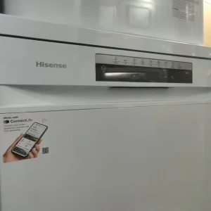 LIKE NEW WHITE HISENSE 60CM WIDE WIFI ENABLED SMART FULL SIZE DISHWASHER - Image 3