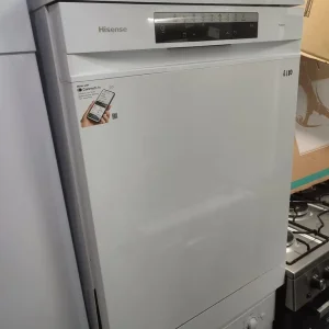 LIKE NEW WHITE HISENSE 60CM WIDE WIFI ENABLED SMART FULL SIZE DISHWASHER