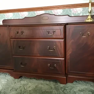 Sideboard with two cupboards and three drawers - Image 4