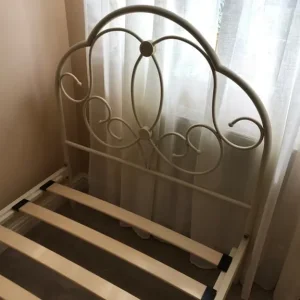 Period metal single bedstead in antique cream - Image 4