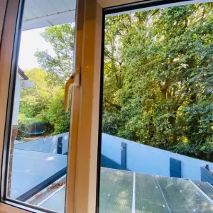Beautiful Double Room to Let in Cairndow - Image 5