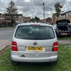 2006 Volkswagen Touran 1.9 TDI Manual 5-door - Image 2