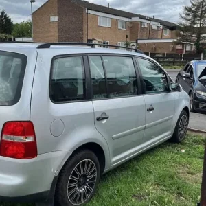 2006 Volkswagen Touran 1.9 TDI Manual 5-door - Image 4