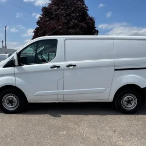 2020 Ford Transit Custom 2.0 EcoBlue Leader Panel Van - Image 7