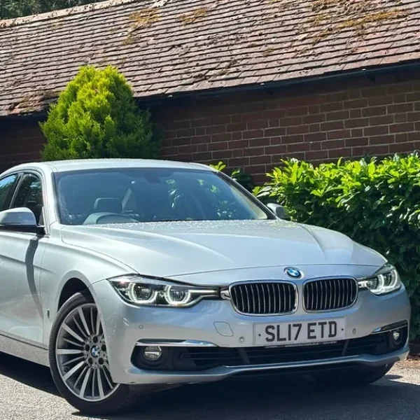 2017 BMW 3 Series 2.0L Plug-in Hybrid 4-door Saloon