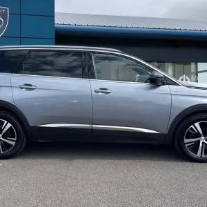 2024 Peugeot 5008 1.5 BlueHDi GT EAT Euro 6 (s/s) 5dr SUV DIESEL Automatic - Image 3