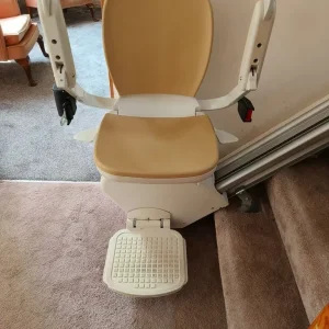 Stairlift - Acorn Superglide 130 - Image 6