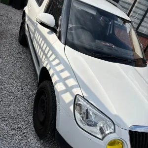 2012 Skoda Yeti 1.2 TSI Manual - Image 4