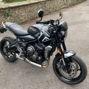 2021 Triumph Trident 660 X-ring Euro 5 Black - Image 2