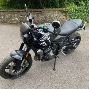 2021 Triumph Trident 660 X-ring Euro 5 Black - Image 4