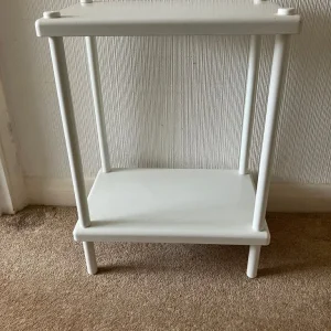 WHITE METAL STORAGE UNIT